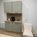 Independante Avec Salle De Bain Privative Dans Maison Renovee *