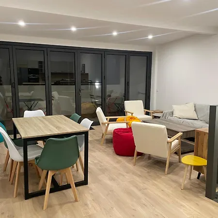 Independante Avec Salle De Bain Privative Dans Maison Renovee *