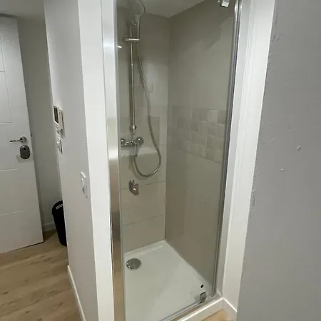 Гостевой дом Independante Avec Salle De Bain Privative Dans Maison Renovee Каркассон