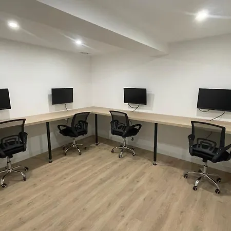 Independante Avec Salle De Bain Privative Dans Maison Renovee Гостевой дом