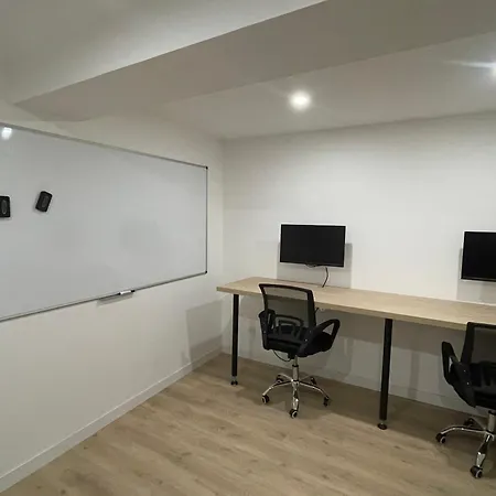 Гостевой дом Independante Avec Salle De Bain Privative Dans Maison Renovee Каркассон