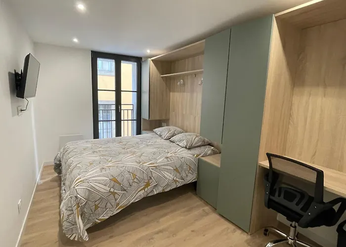 Independante Avec Salle De Bain Privative Dans Maison Renovee Гостевой дом Каркассон