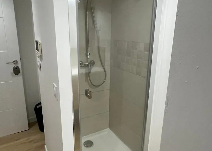 Гостевой дом Independante Avec Salle De Bain Privative Dans Maison Renovee Каркассон